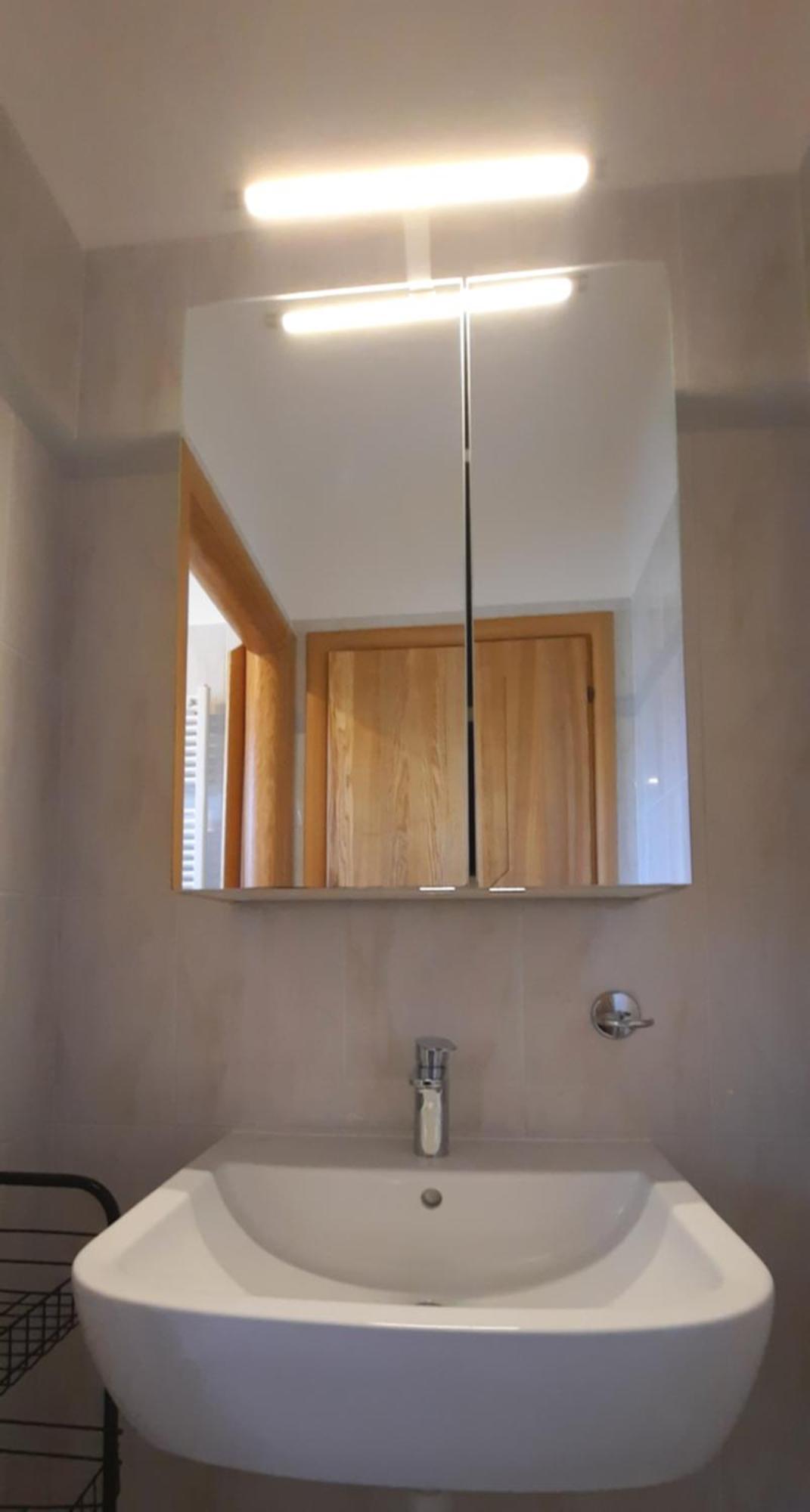 Ferienwohnung Gallo Mit Ueberdachter Terrasse Parkplatz 100 Mtr Z Strand Cannobio Luaran gambar